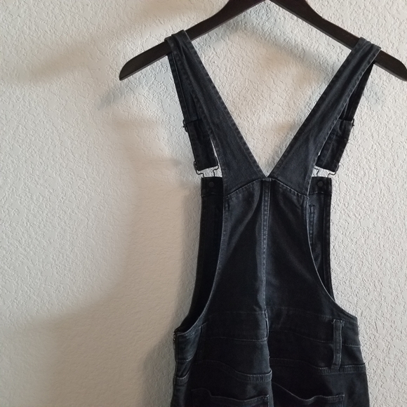 Overalls - Picture 2 of 6